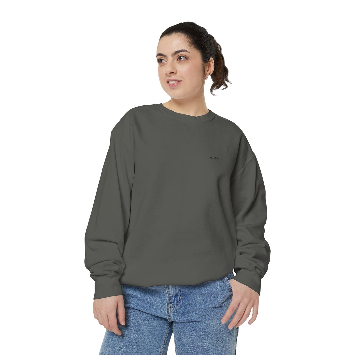 Cute Anime Heart Sweatshirt, Gift for Anime Lovers, Cozy Casual Wear, Perfect for Birthdays or Holidays, Unisex Sweatshirt